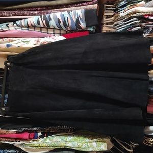 Vintage Aline 💯 suede skirt